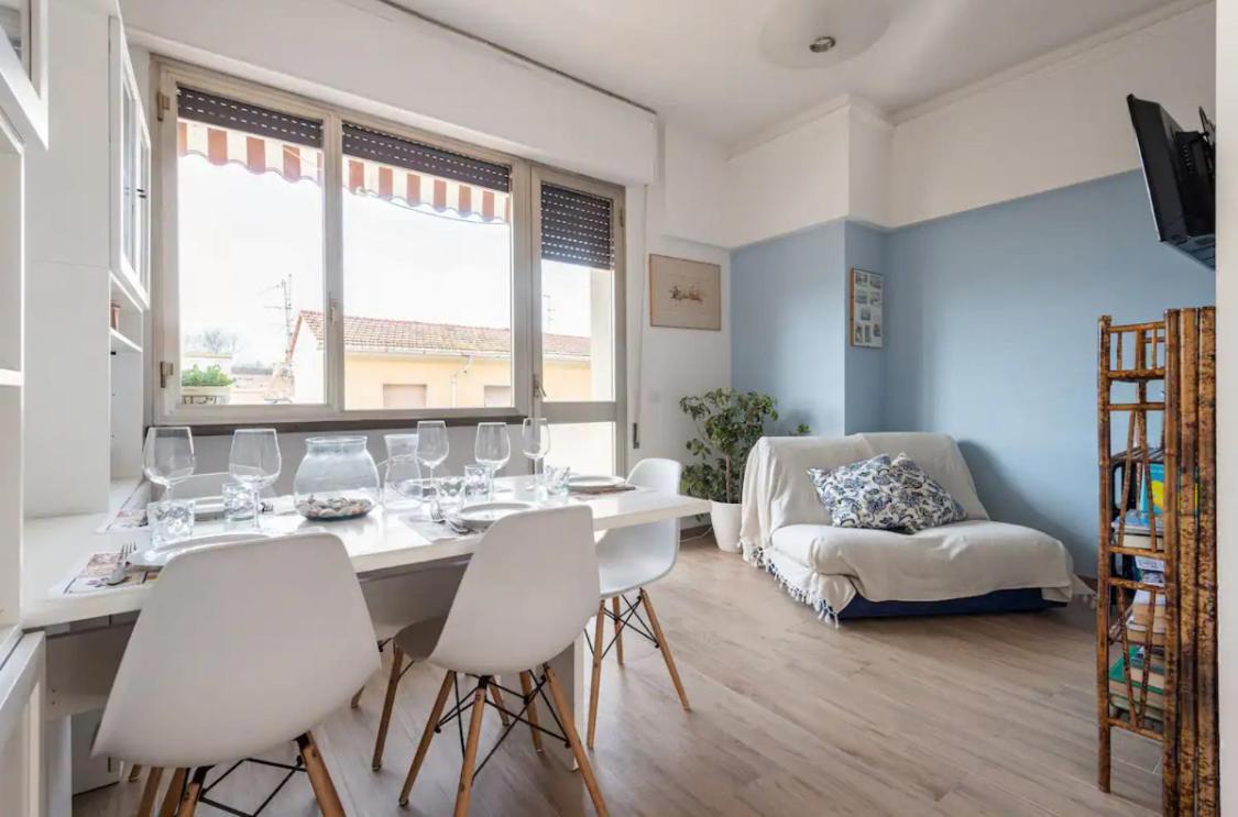 Seaside Apt Private Parking And Near The Beach Viareggio Dış mekan fotoğraf
