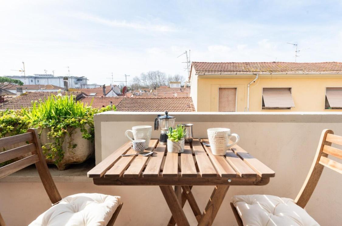 Seaside Apt Private Parking And Near The Beach Viareggio Dış mekan fotoğraf